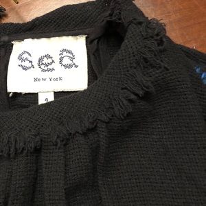 Stylish black dress perfect for work or play!